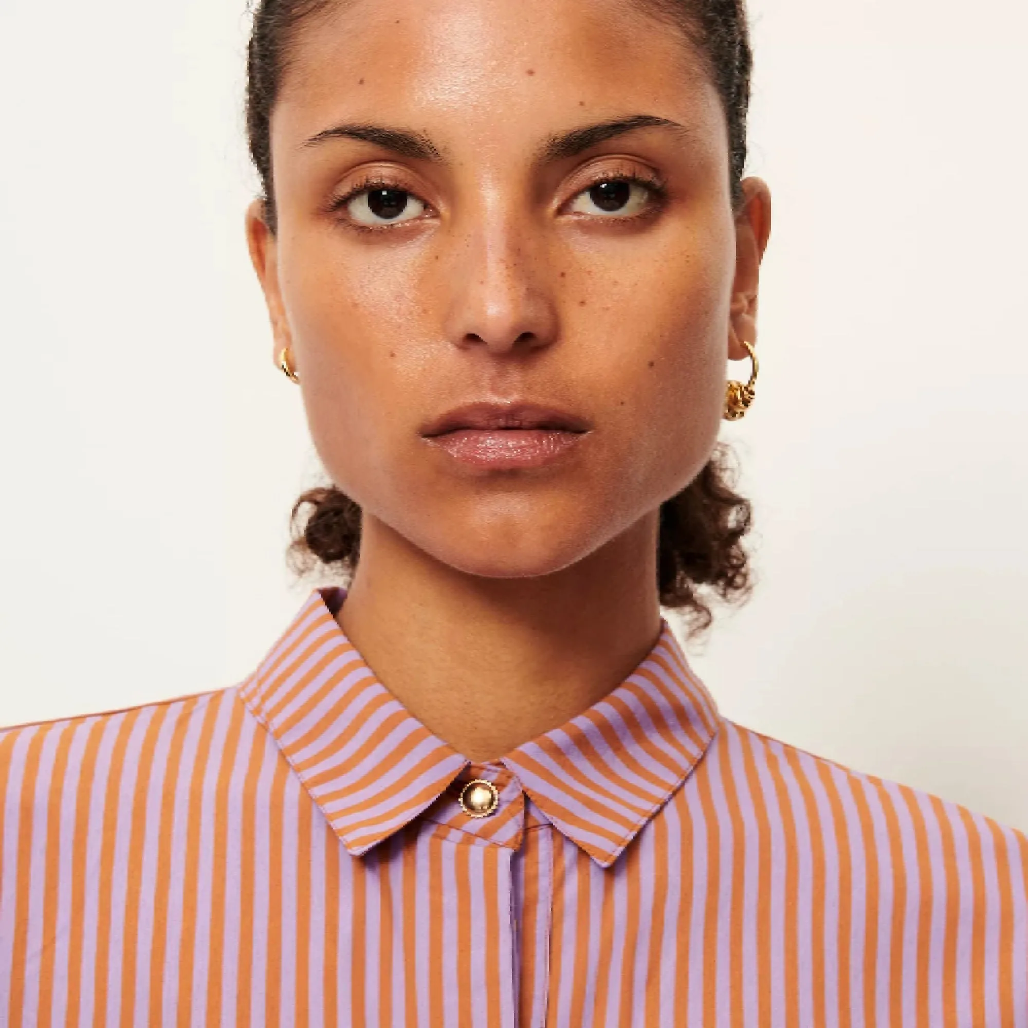 Florentina Balloon Sleeves Shirt (Terraviola)