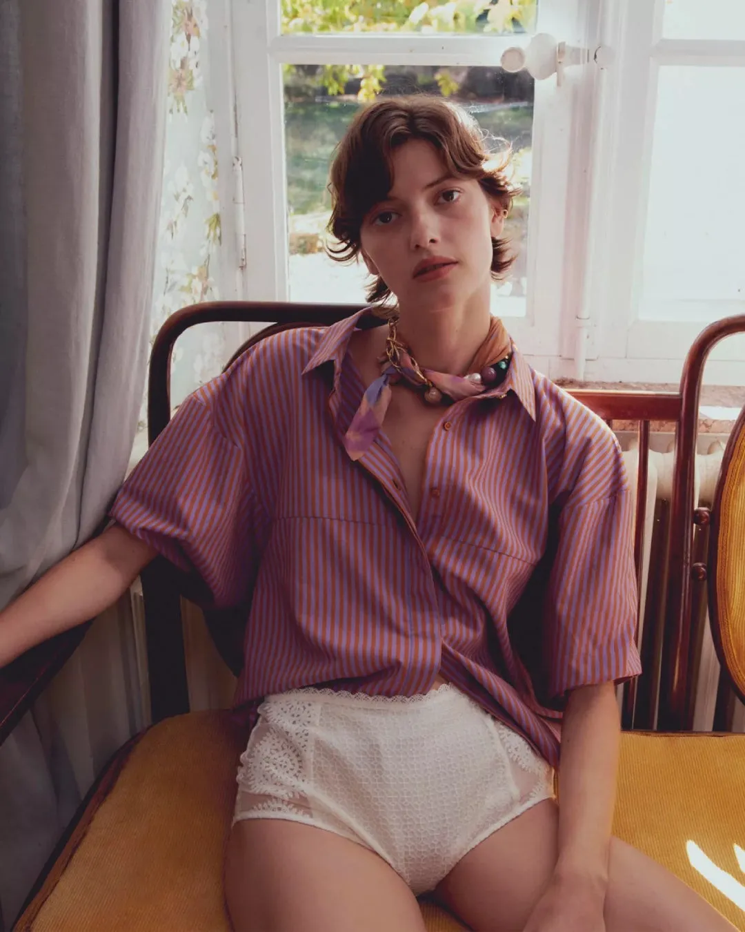 Florentina Balloon Sleeves Shirt (Terraviola)