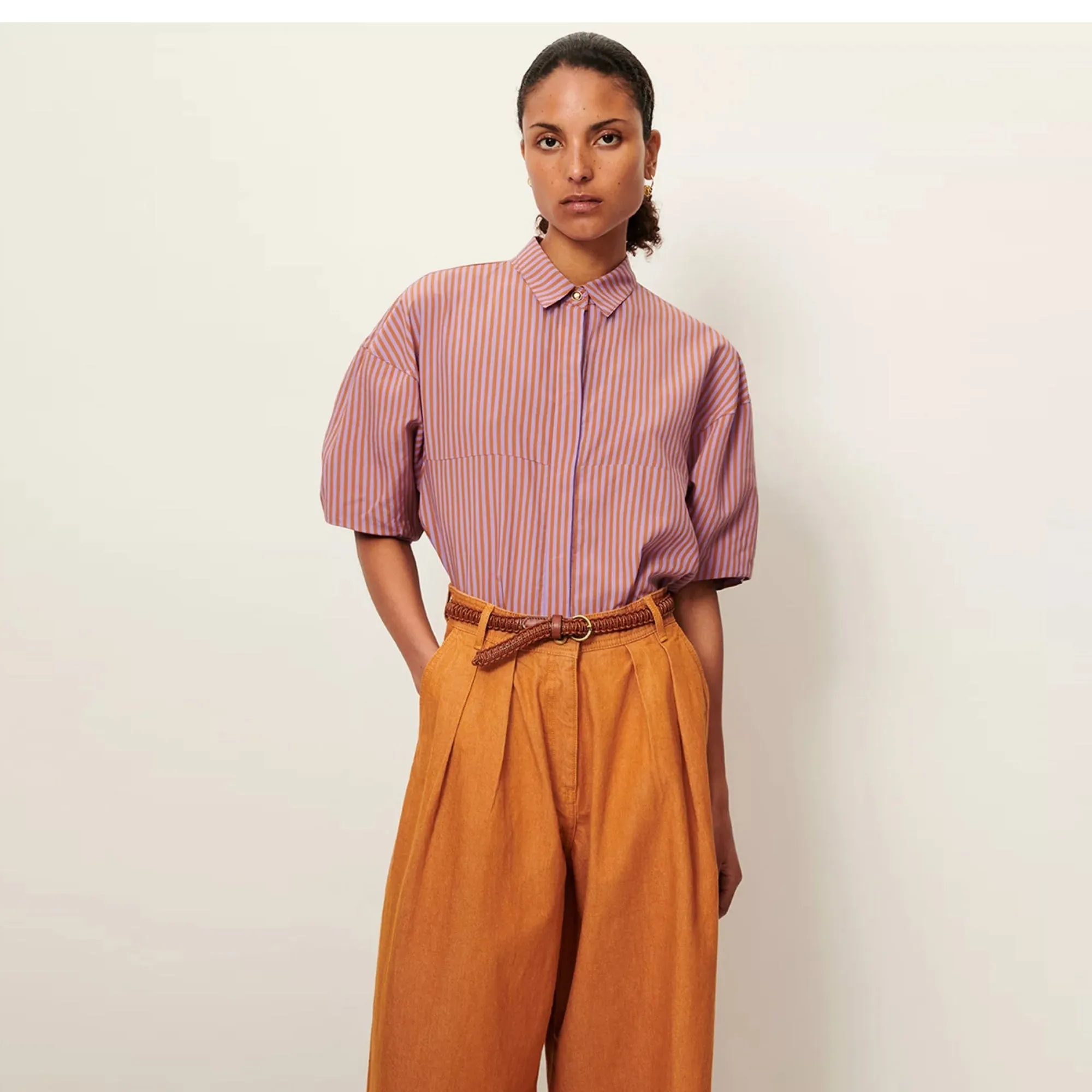 Florentina Balloon Sleeves Shirt (Terraviola)