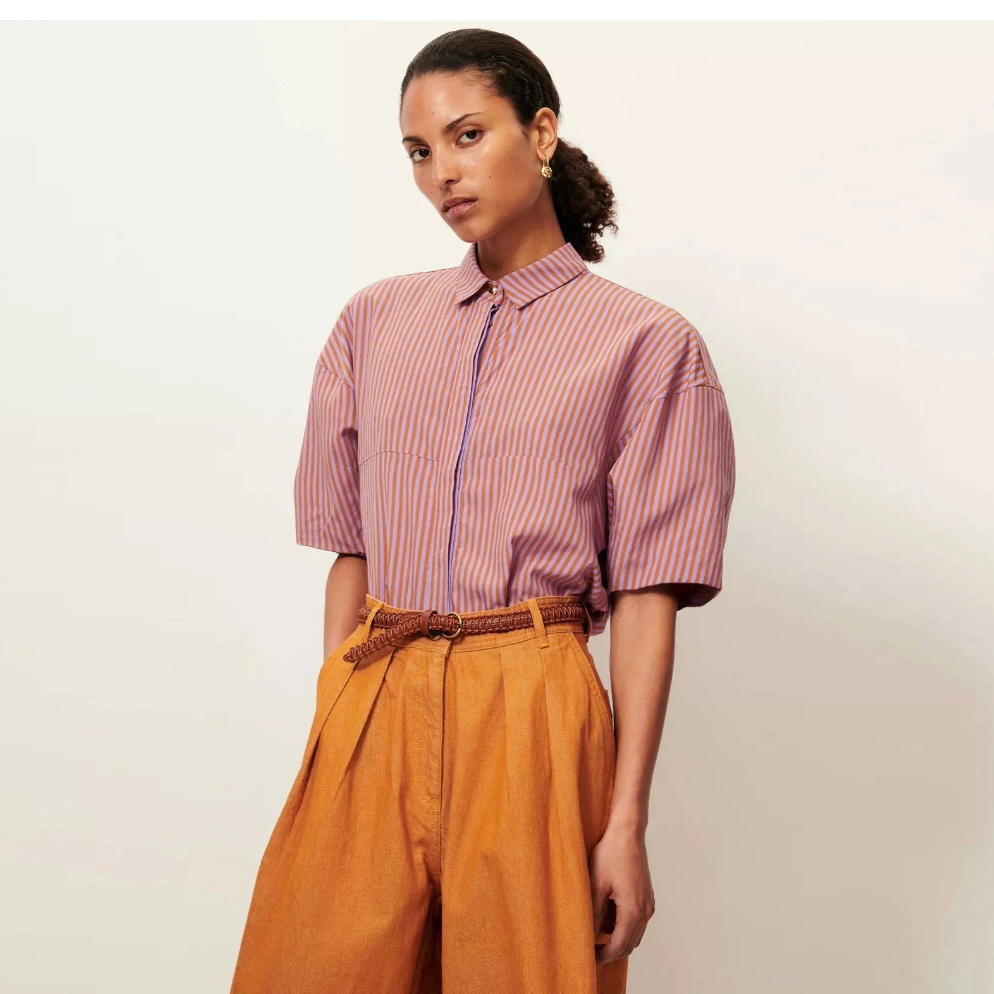 Florentina Balloon Sleeves Shirt (Terraviola)