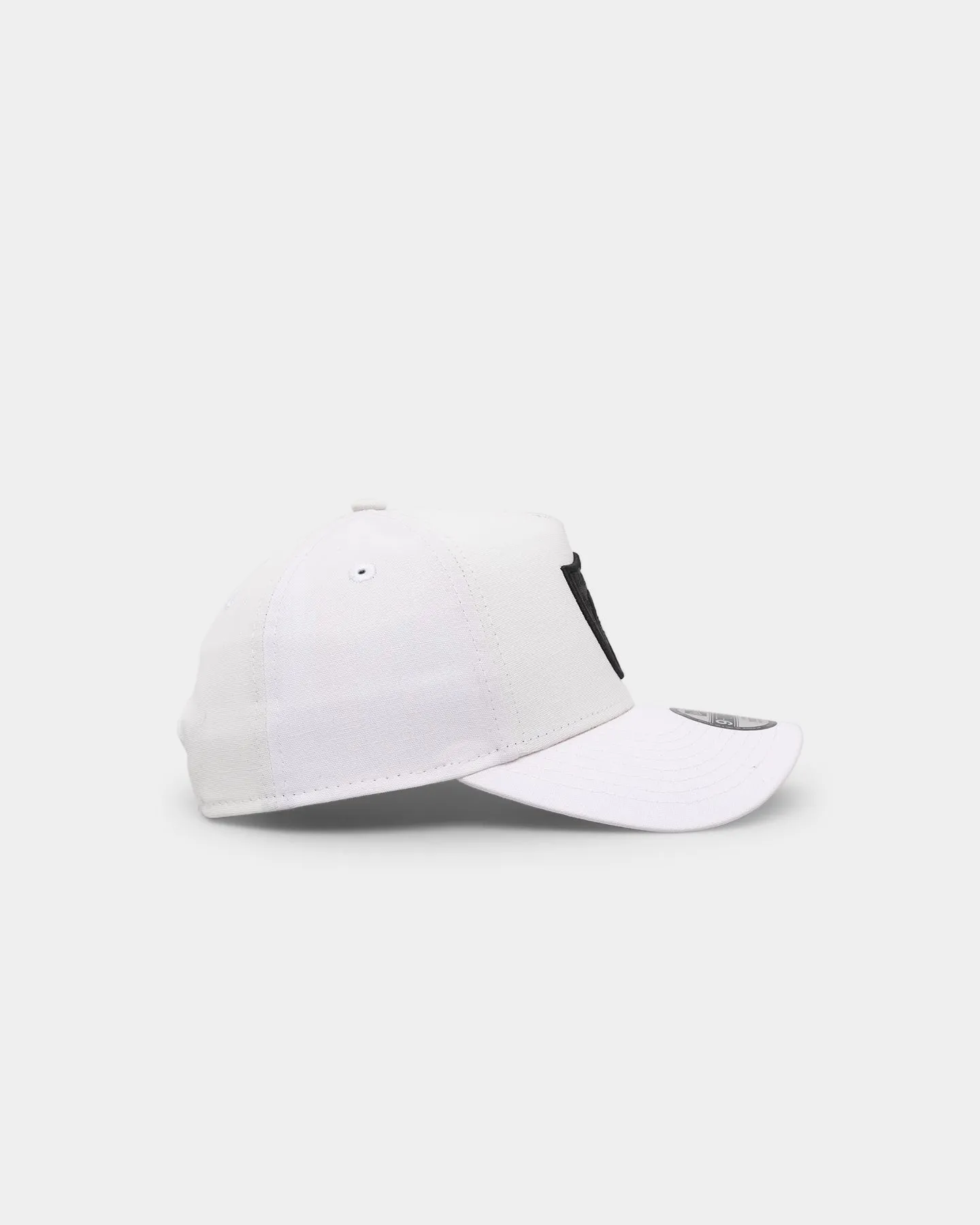 New Era Kids' Las Vegas Raiders 'UV Activated' 9FORTY A-Frame Snapback UV Active White